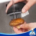 MR.SIGA Fruit and Vegetable Cleaning Brush with Non Slip Comfortable Grip, Pack of 2, Black - Image 4