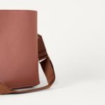 Amazon Essentials Women's Soft Bucket Crossbody Shoulder Bag with Adjustable Strap - Image 3